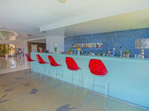 Silver Sands Beach Hotel