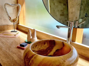 Uluwatu Sunset Hills