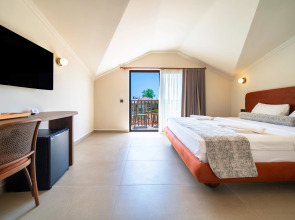 Magic Tulip Beach Hotel