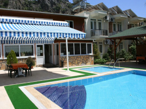 Canada Hotel & Bungalows