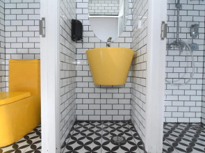 Cinema Hostel Jerusalem