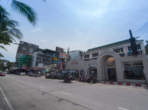 Natural Beach Hotel Pattaya