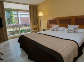 Raices Esturion Hotel