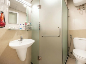 A25 Hotel - 46 Chau Long