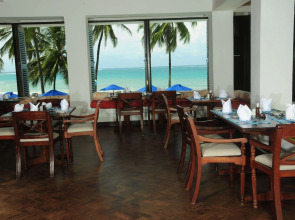 Jacaranda Indian Ocean Beach Resort