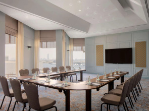 Radisson Blu Hotel, Dubai Deira Creek