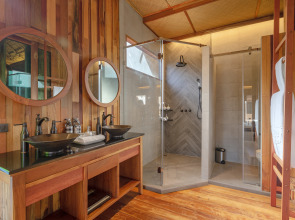 Venice Krabi Villa Resort