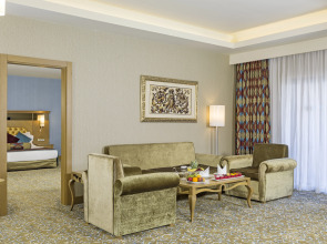 Royal Holiday Palace