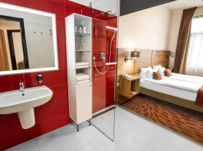 Rubin Wellness & Conference Hotel