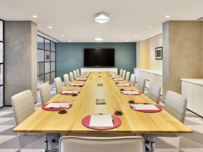 Aloft New Delhi Aerocity