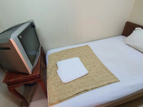 SPOT ON 90137 Casavilla Hotel Pudu