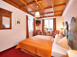 Alpenrose Traditionsgasthof Mittenwald