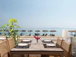 Antigoni Seaside Resort