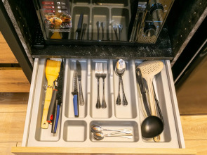 SeApart. На Большом 13 (бывш. Апартаменты на Большом проспекте Петроградской Стороны)