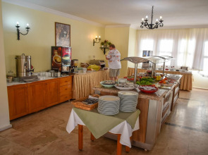 Belcehan Beach Hotel