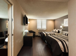 Ramada Plaza by Wyndham West Hollywood Hotel & Suites