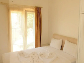 Alacati Eldoris Otel