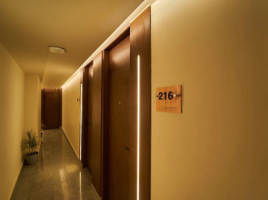 New Pyramid Front Hotel