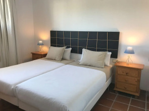 Apartamentos Turisticos La Mundial