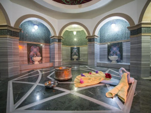 Crystal Family Resort & Spa – All Inclusive