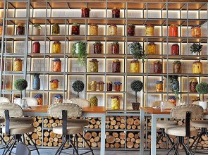 Grand Aras Hotel & Suites