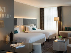 Renaissance Hamburg Hotel