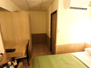 Sukhumvit 20 Guest House