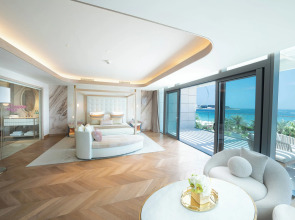 Five Luxe JBR
