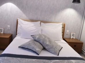 Alpinia Deluxe Apt Must