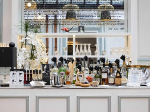 Hôtel Bradford Elysées – Astotel