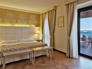 Baia Taormina Hotel
