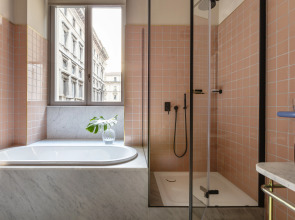 Отель Room Mate Giulia