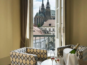 Grandezza Hotel Luxury Palace