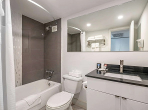 Ramada Plaza by Wyndham Marco Polo Beach Resort