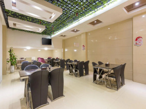 Rong Le Business Hotel