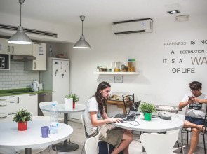 Хостел Rocket Gracia