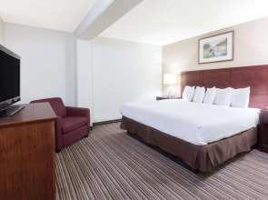 Hawthorn Extended Stay by Wyndham Richardson