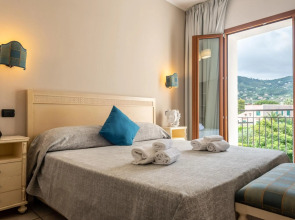 Hotel Baia Del Capitano