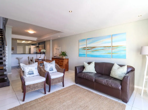 Отель Whale Coast All-Suite-Hotel