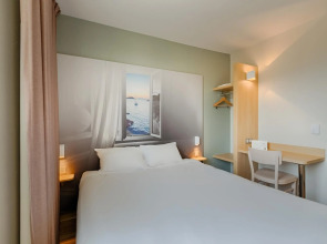 B&B HOTEL Marseille Aéroport Saint-Victoret