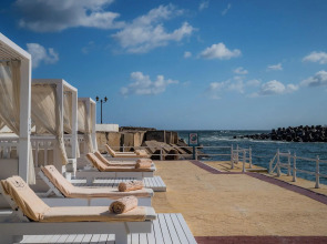 SUNRISE Alex Avenue Hotel