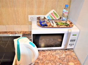 Подмосковный кров на улице Белого