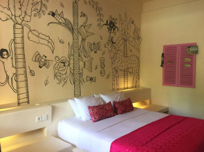 PinkCoco Uluwatu - Constant Surprises & for Cool Adults Only