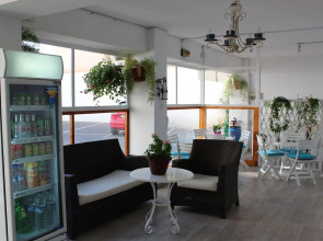 Eleonora Hotel Apartments