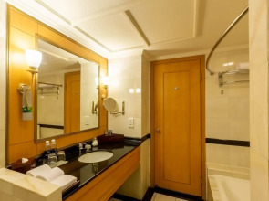 Renaissance Riverside Hotel Saigon