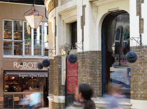 Sea Containers London