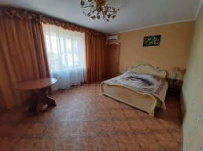 Гостевой Дом На Победы 7