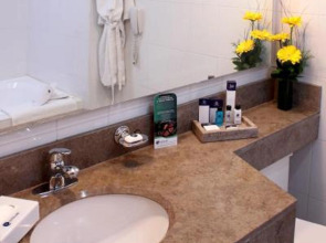 Hotel Estelar Suites Jones