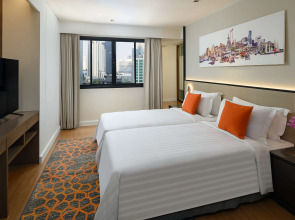 Отель PARKROYAL Suites Bangkok