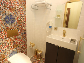 Laleli Blue Marmaray Hotel